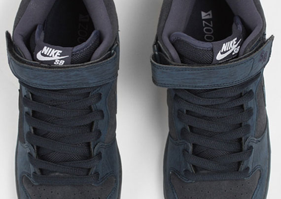 Nike Sb Dunk Mid Dark Obsidian Thunder