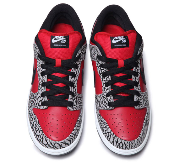 Supreme X Nike Sb Dunk Low 2012 Release Date 3