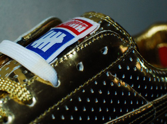 UNDFTD x Puma Clyde – 24k Gold