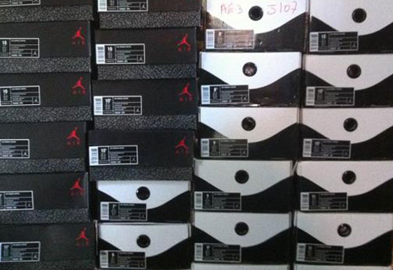 Vandal A Air Jordan Giveaway 1