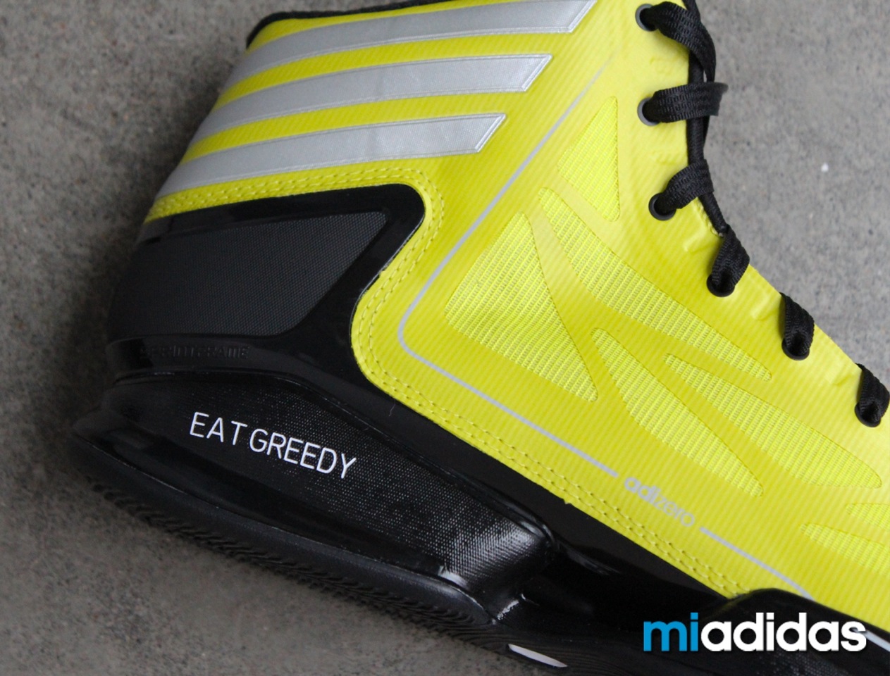 Adidas Adizero Crazy Light 2 Von Miller 01