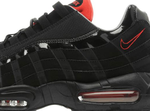 Nike Air Max 95 - Black - Universal Red