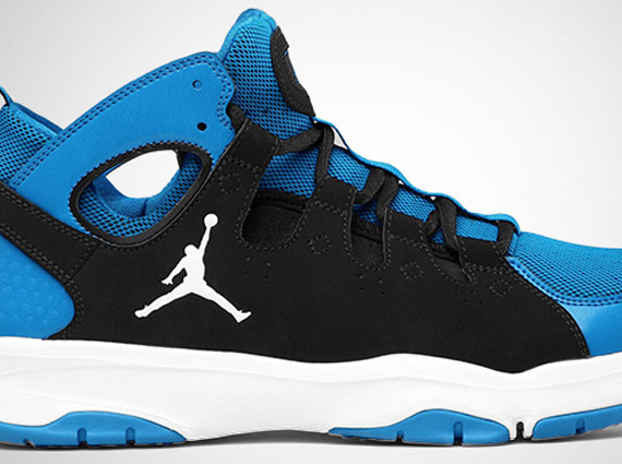 Jordan Legend TR - Black - Blue