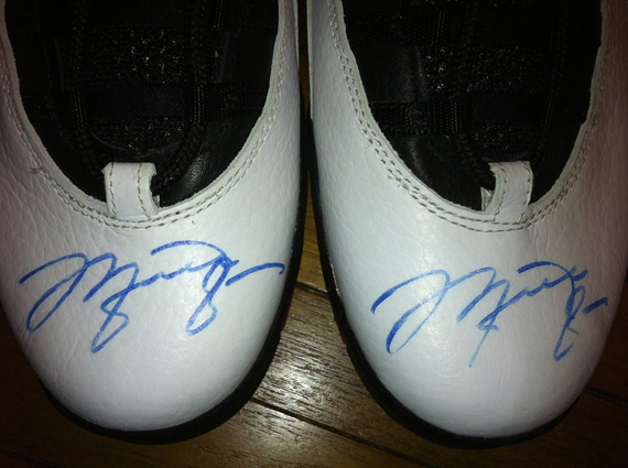 Air Jordan X “Chicago” – OG Autographed Pair on eBay