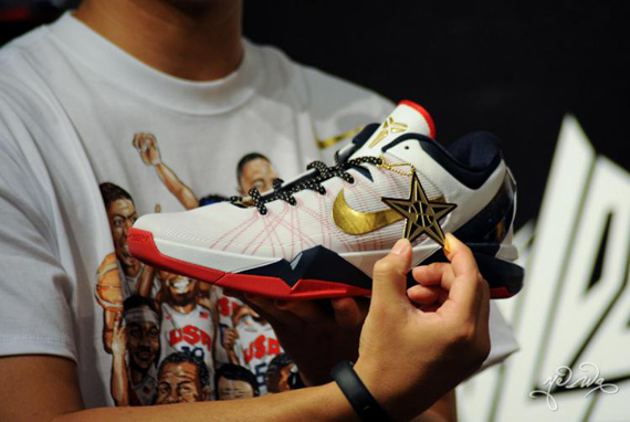 Kobe Kicks Lounge 2012 3