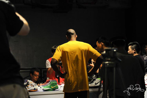 Kobe Kicks Lounge 2012 4