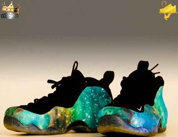 Luminous Galaxy Foamposite 9