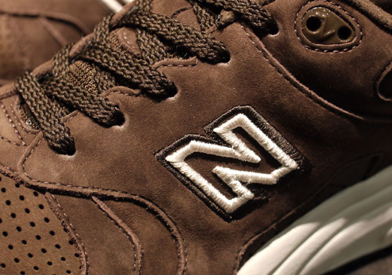 New Balance 1700 Chocolate 11