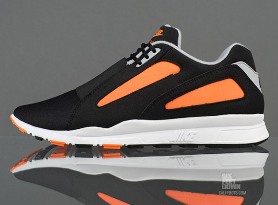 Nike Air Current "Total Orange"