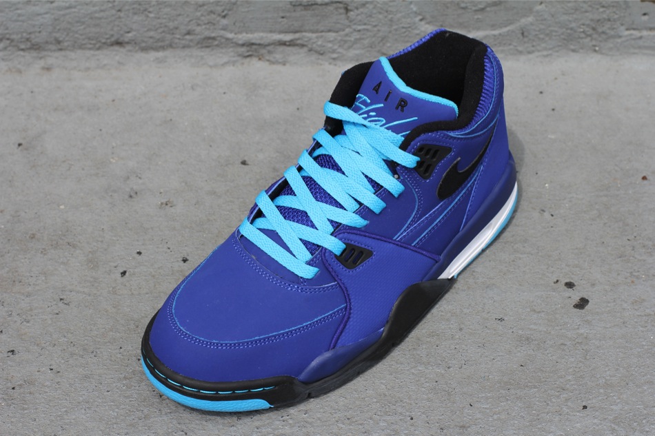 Nike Air Flight 89 Dark Royal 2