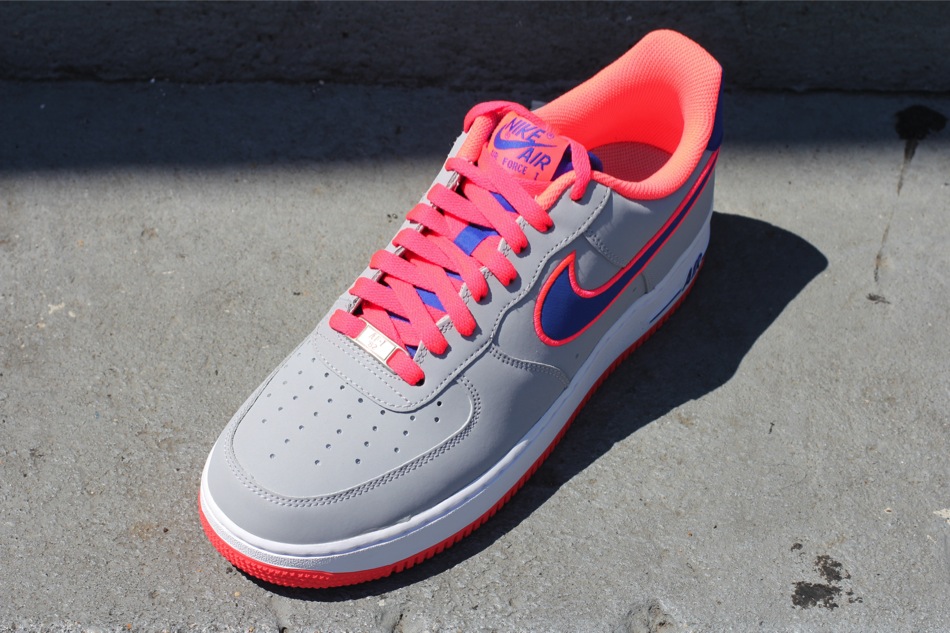Nike Air Force 1 Low Wolf Grey Game Royal Hot Punch 02