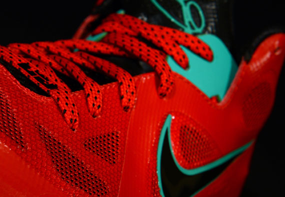 Nike LeBron 9 Low "Liverpool" - Available