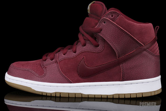 Nike Sb Dunk High Pro Team Red Filbert Available 2