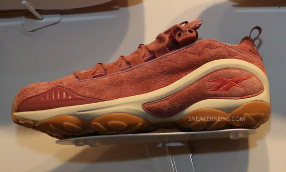 Reebok Dmx Run Maroon Suede Gum