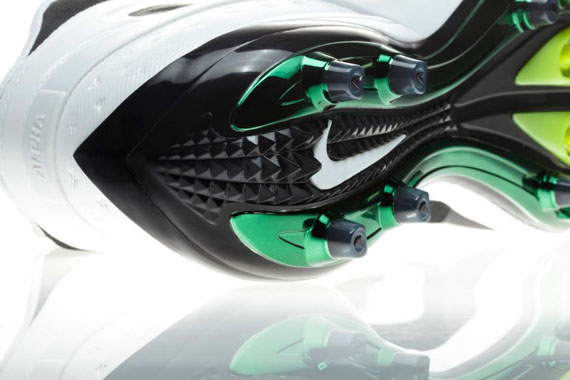 Tim Tebow Alpha Talon Cleats 7