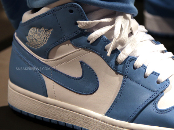 Air Jordan 1 Phat "UNC"