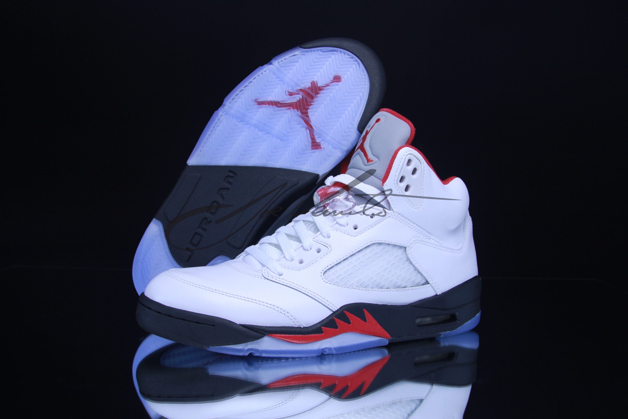 Air Jordan 5 White Black Fire Red New Images 11