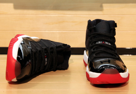 Air Jordan Xi Black Red Holiday 2012 2