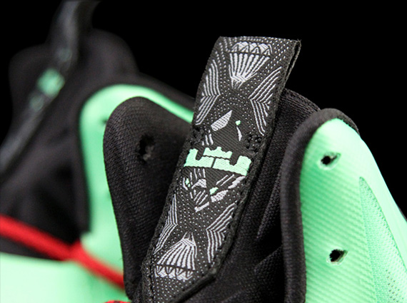 “Cutting Jade” Nike LeBron X GS