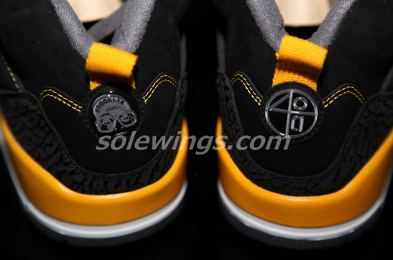 Jordan Spizike Black University Gold Dark Grey White 3