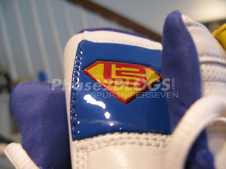 Lebron James Superman Pe