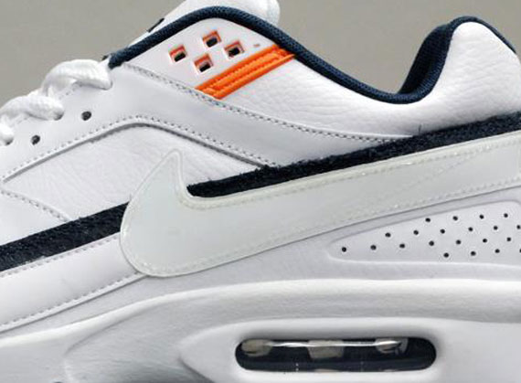 Nike Air Classic BW - White - Obsidian - Orange