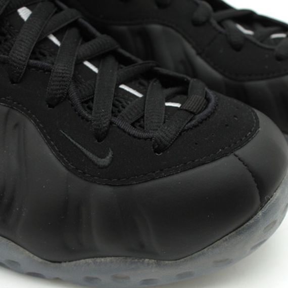 Nike Air Foamposite One Stealth New Images 03