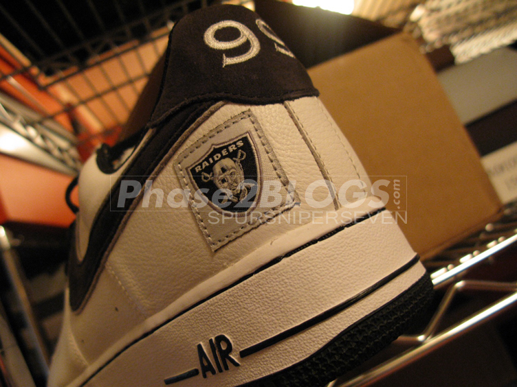 Nike Air Force 1 Low Raiders 99 Sapp