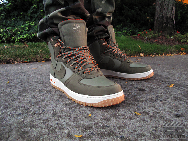 Nike Air Force 1 Military Silver Sage 1