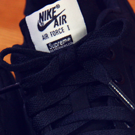Nike Air Force 1 X Supreme
