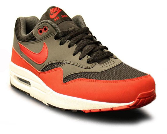 Nike Air Max 1 Grey Red 3