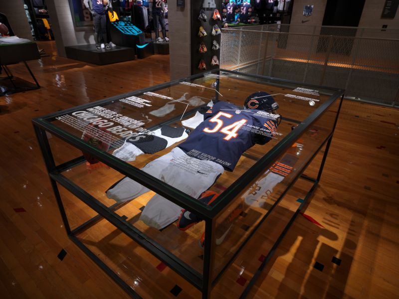 Nike Chicago Grand Re Opening 09