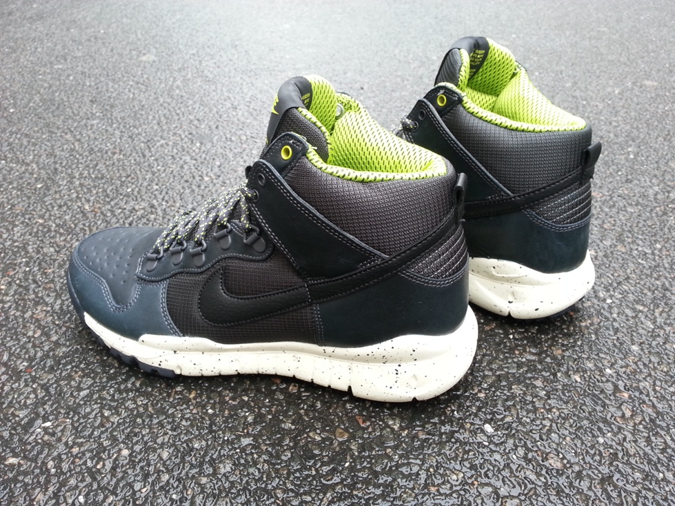 Nike Dunk High Winter Anthracite Atomic Green 1