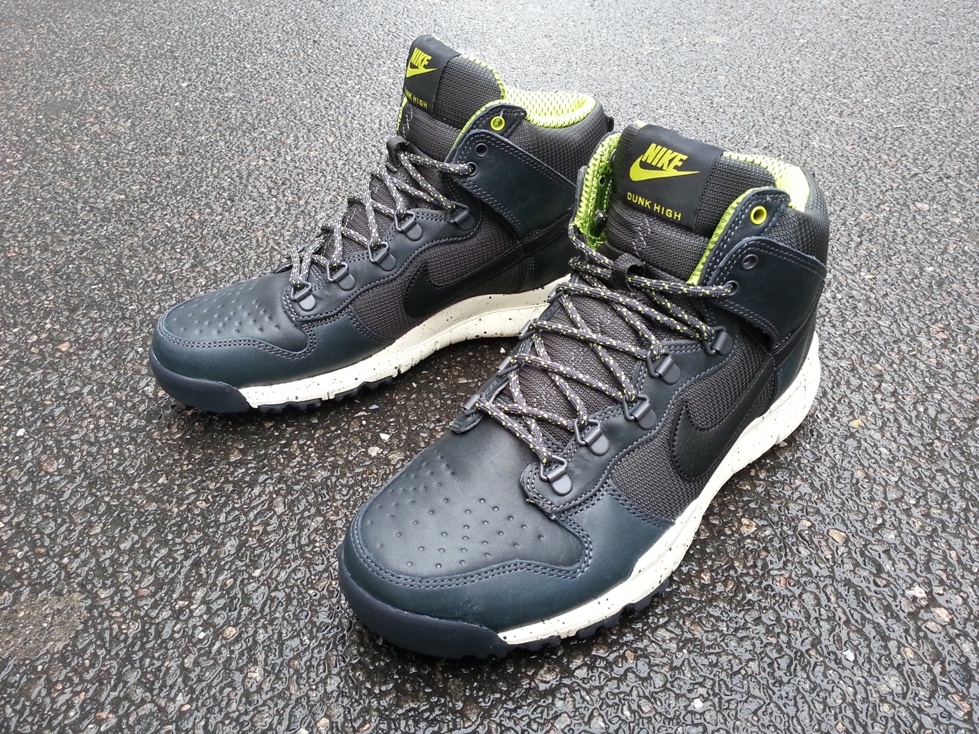 Nike Dunk High Winter Anthracite Atomic Green 2