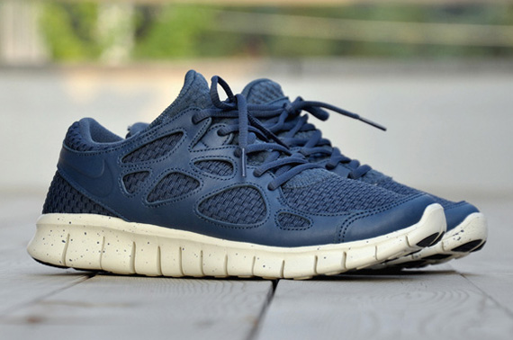 Nike Free Run 2 Woven Tz 2