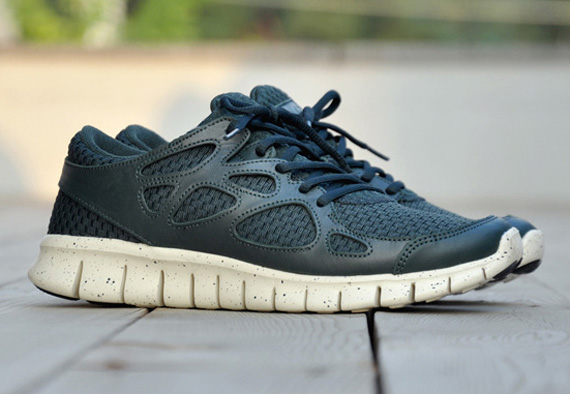 Nike Free Run 2 Woven Tz 4