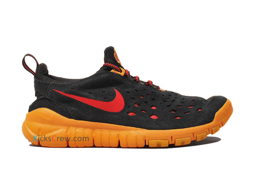 Nike Free Trail Black Canyon Gold University Red 1