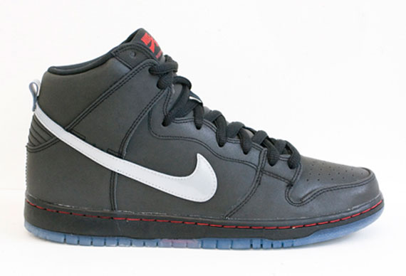 Nike Sb Dunk High Premium Black Metallic Silver Varsity Red 2