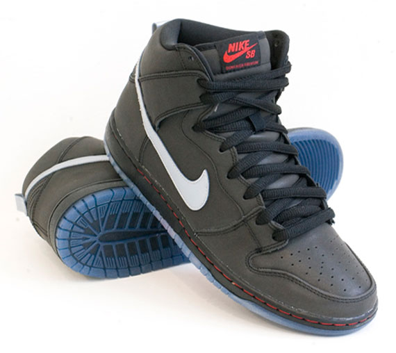 Nike Sb Dunk High Premium Black Metallic Silver Varsity Red 3