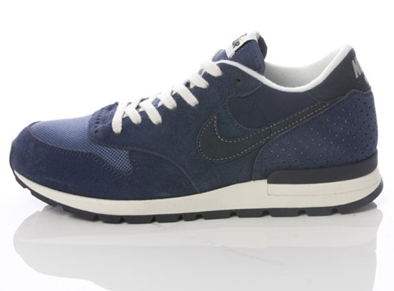 Nike Sportswear Grey Navy Collection 8