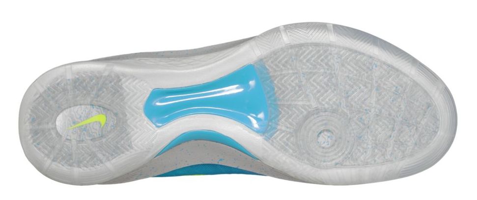 Nike Zoom Hyperdunk 2011 Low Son Of Dragon 02