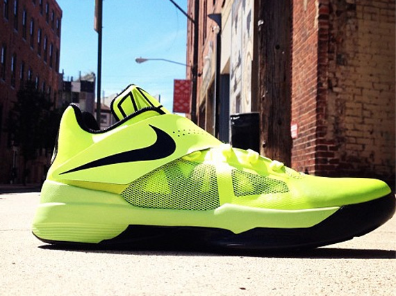 Nike Zoom Kd Iv Black Volt