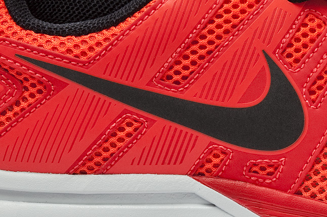 Nike Zoom Structure 16 Shield 4
