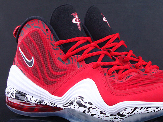 Nike Air Penny V "Red Eagle" - Release Reminder