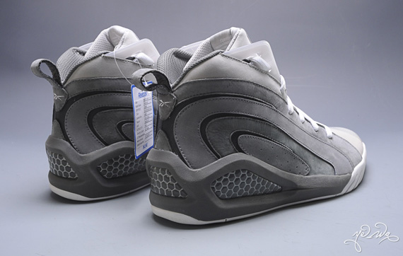 Reebok Shaqnosis 2012 Unreleased Grey Sample 9