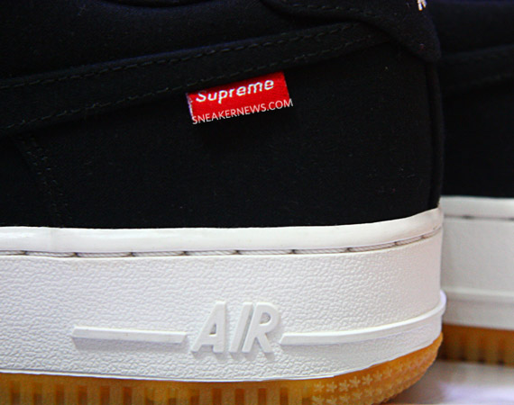 Supreme x Nike Air Force 1 - Teaser