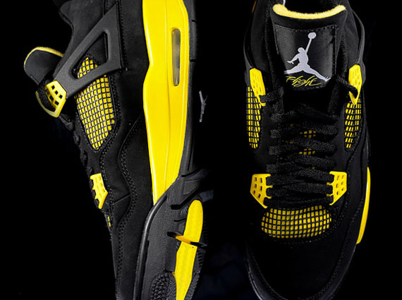 Air Jordan 4 “Thunder”