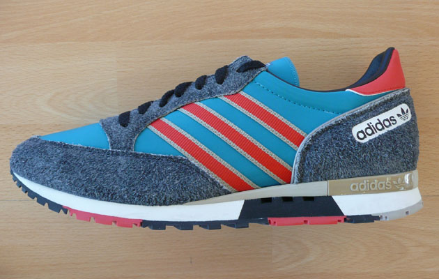 Adidas Originals Phantom Blue Red Gold 1