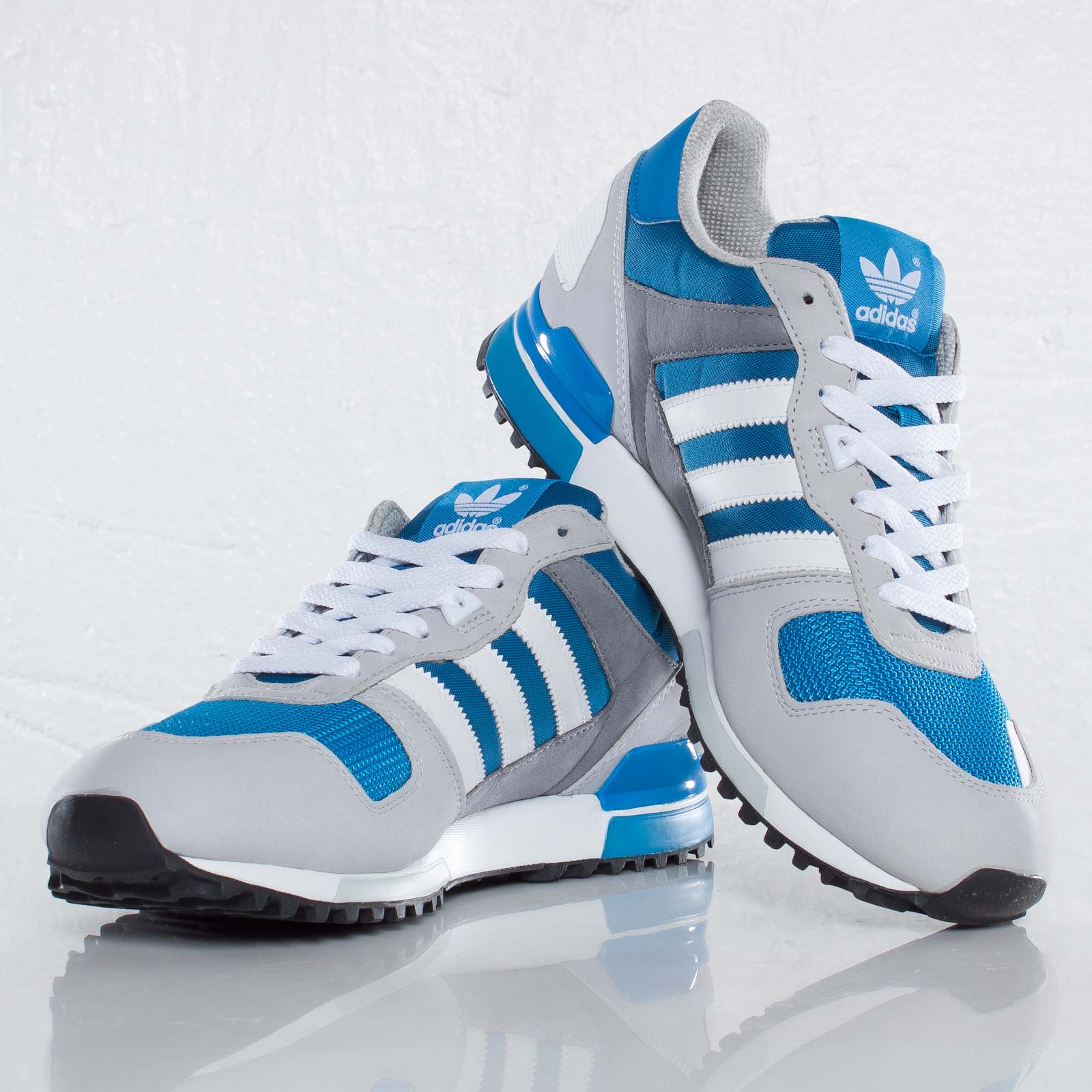 Adidas Originals Zx 700 Pool White Clear Grey 4