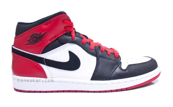 Air Jordan 1 Black Toe May 20131